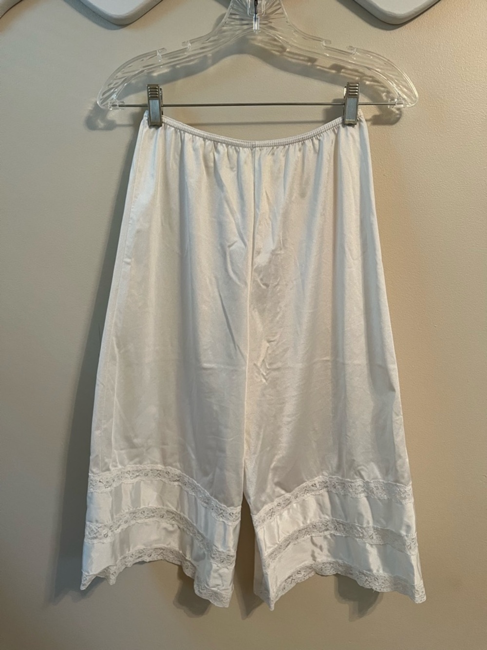 White Vintage-Style Culotte Pettipants Slip Size M